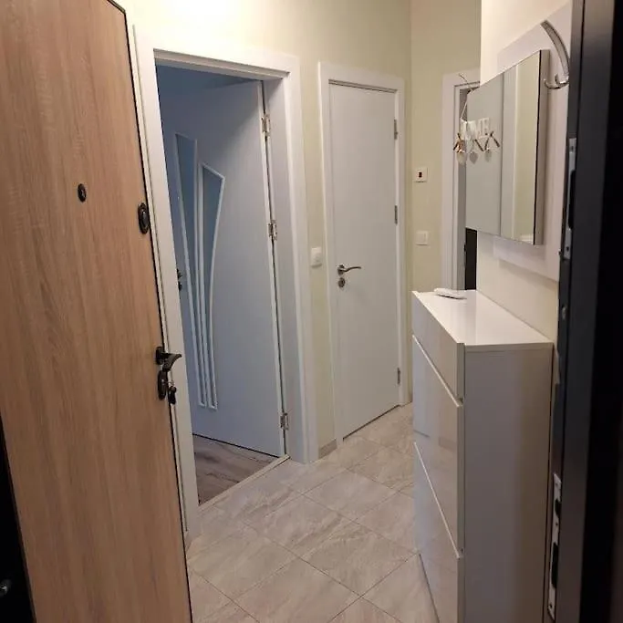 Deluxe Apartment-Center Varna 0*,